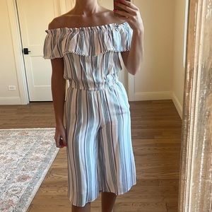 Devlin off the shoulder romper size XS